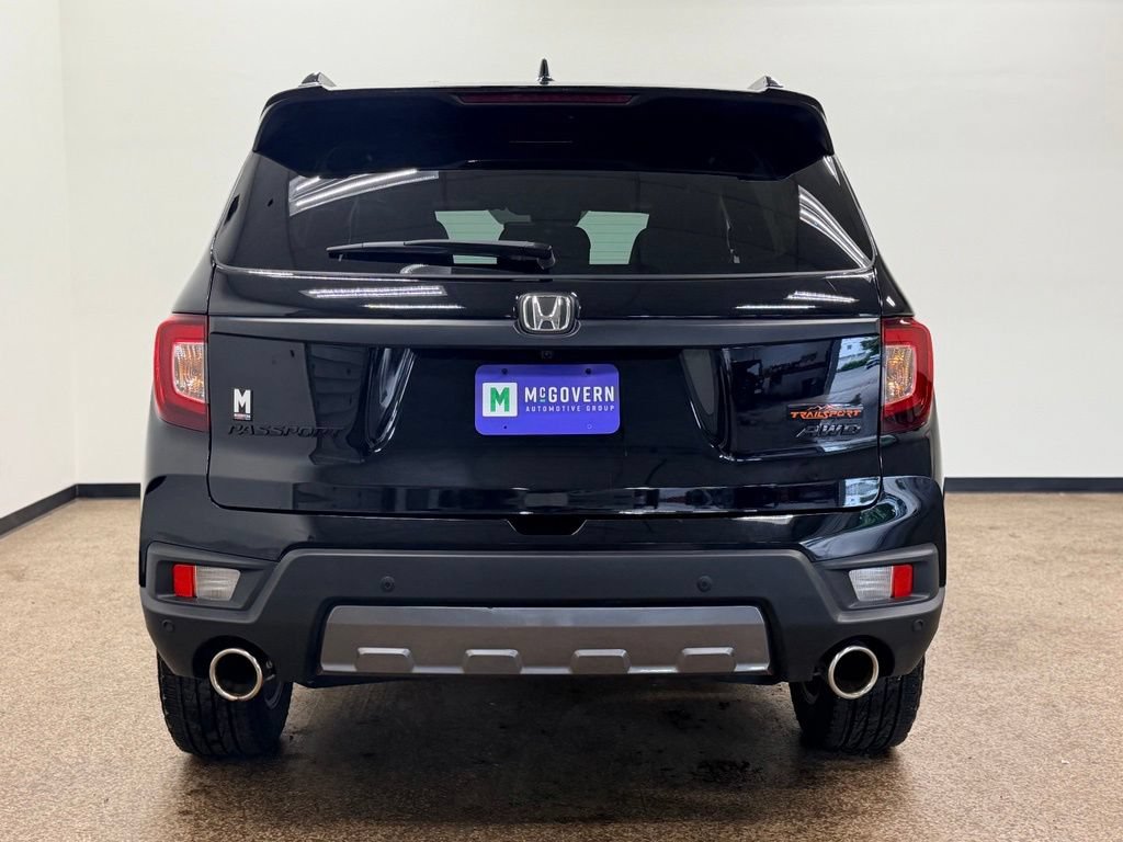 Used 2023 Honda Passport TrailSport image 5