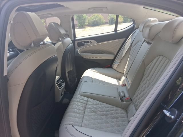 Used 2020 Genesis G70 3.3T w/ Prestige Package AWD/4WD image 24