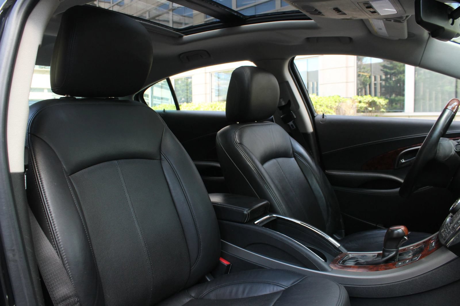 Used 2013 Buick LaCrosse Touring FWD image 28