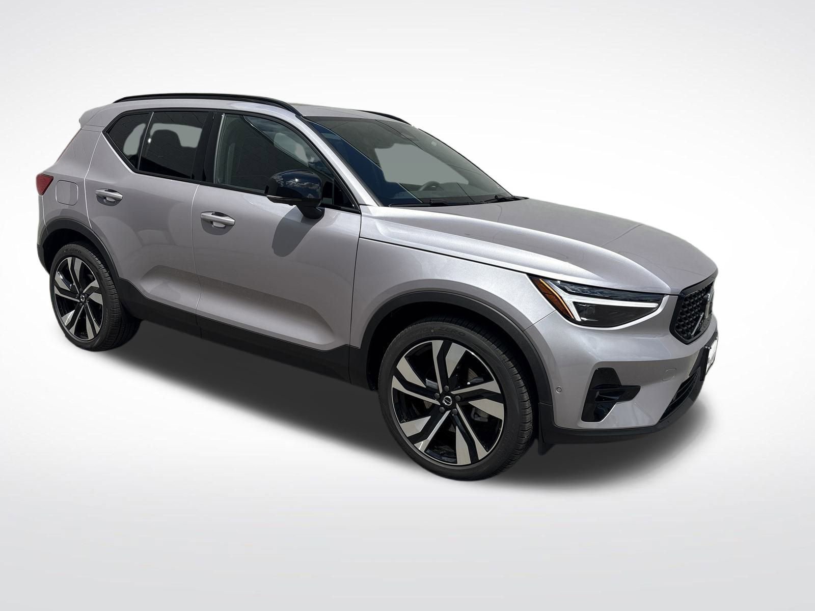 New 2026 Volvo XC40 B5 Ultra w/ Climate Package image 7
