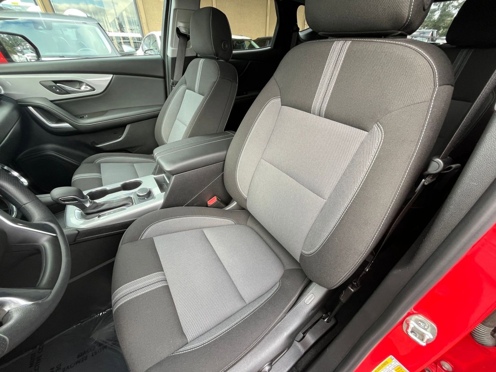 Used 2025 Chevrolet Blazer LT image 37
