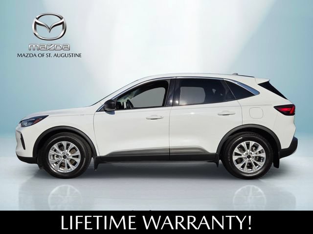Used 2023 Ford Escape Active w/ Tech Pack #1 FWD image 3