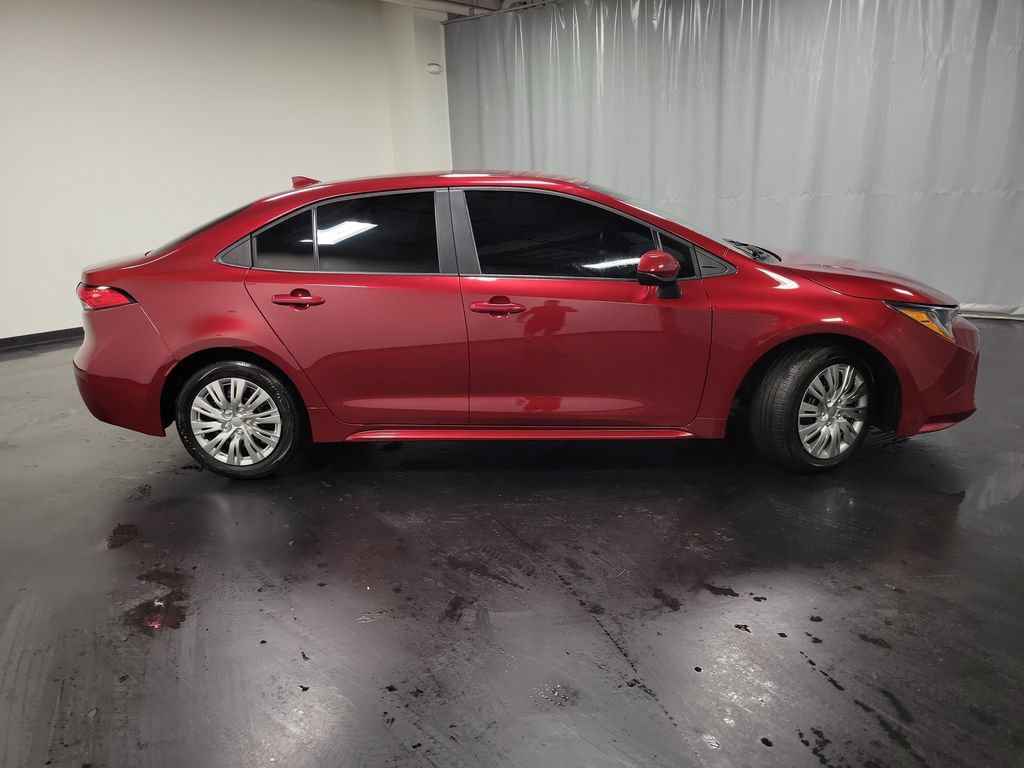 Used 2024 Toyota Corolla LE FWD image 9