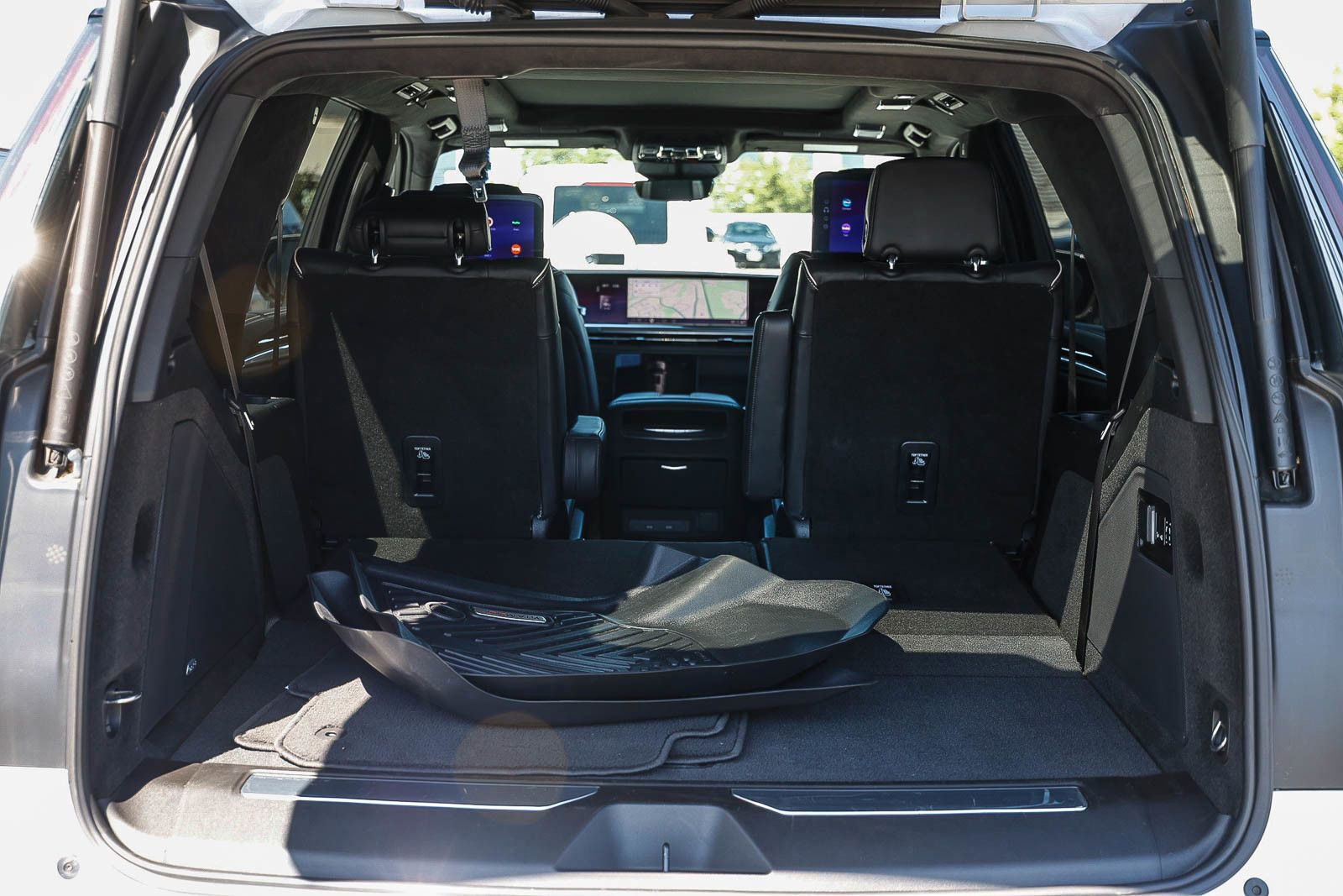 Used 2025 Cadillac Escalade Sport Platinum AWD/4WD image 27