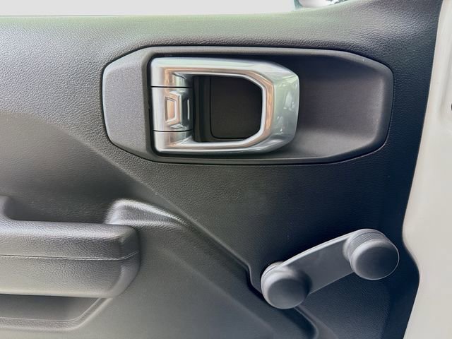 Used 2021 Jeep Wrangler Sport image 17