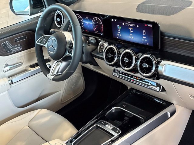 Certified 2026 Mercedes-Benz GLB 250 4MATIC image 25