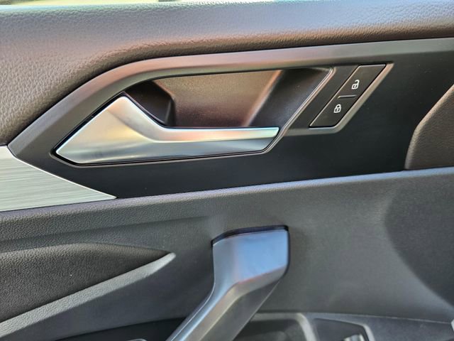 Used 2025 Volkswagen Jetta Sport image 21