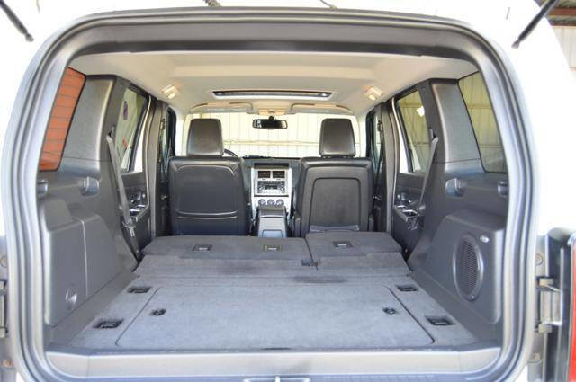 Used 2009 Jeep Liberty Limited w/ Premium Group AWD/4WD image 35