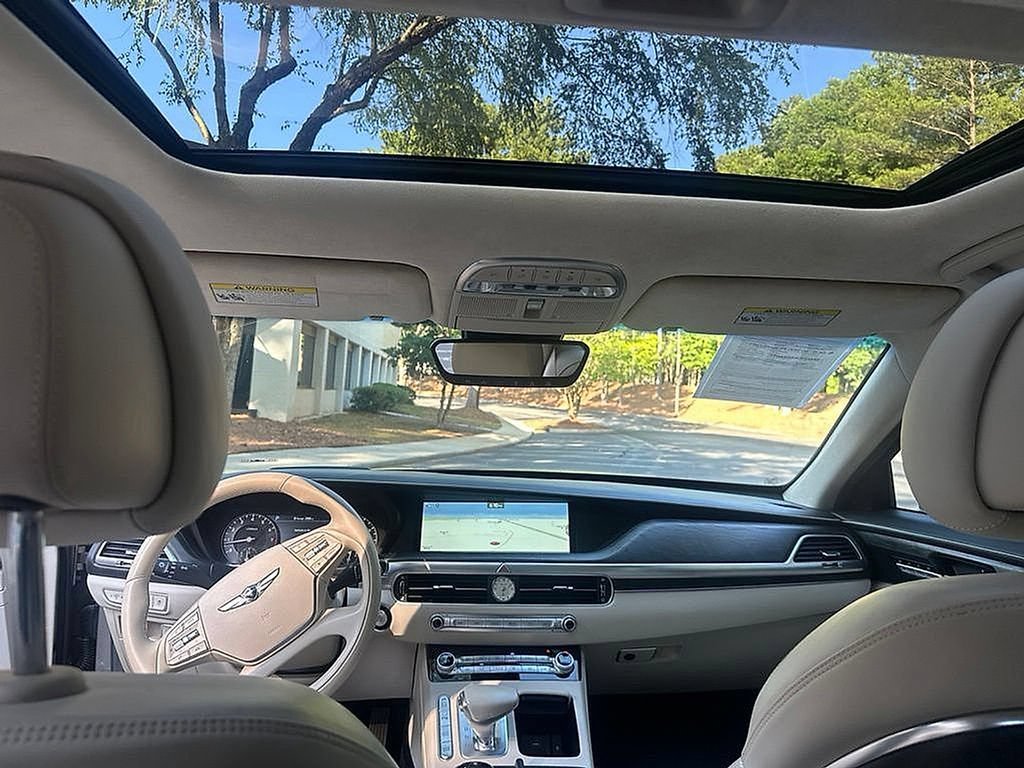 Used 2021 Genesis G90 3.3T Premium RWD image 8