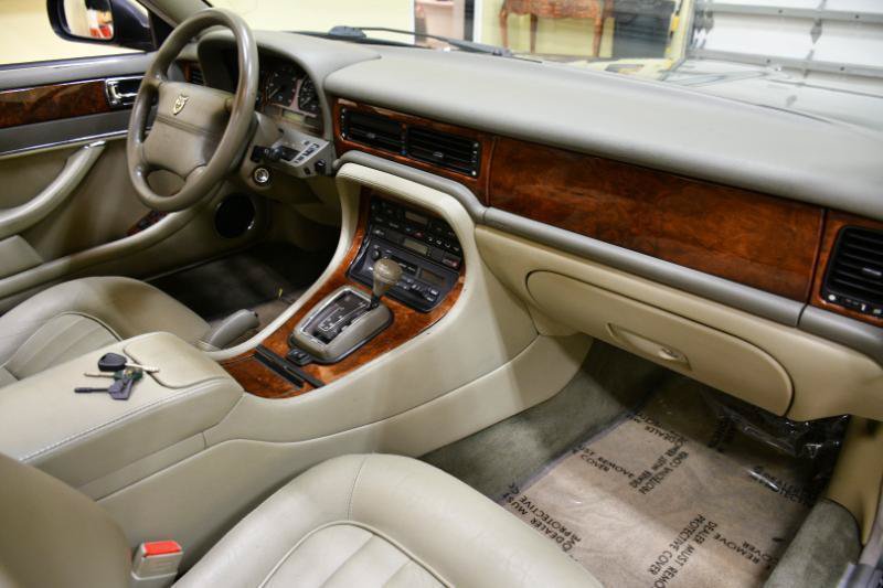 Used 1997 Jaguar XJ6 RWD image 55