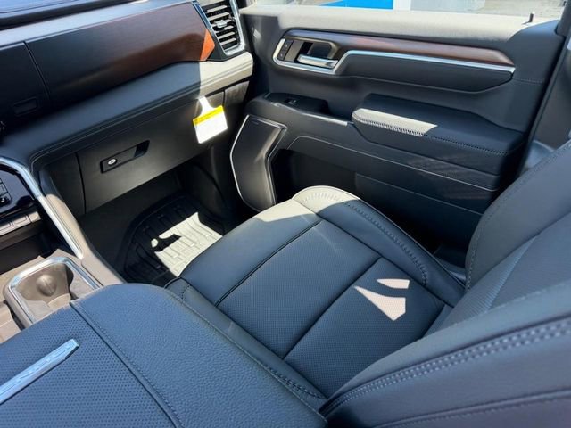 New 2026 GMC Sierra 3500 Denali w/ Denali Reserve Package AWD/4WD image 17