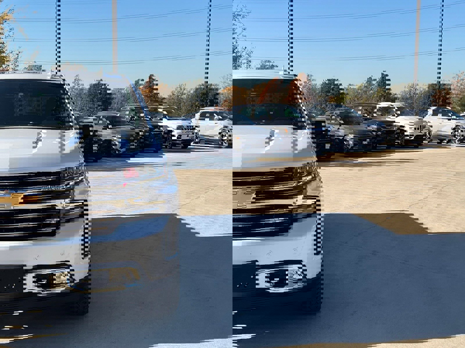 Used 2019 Chevrolet Silverado 1500 High Country w/ Z71 Off-Road Package image 3