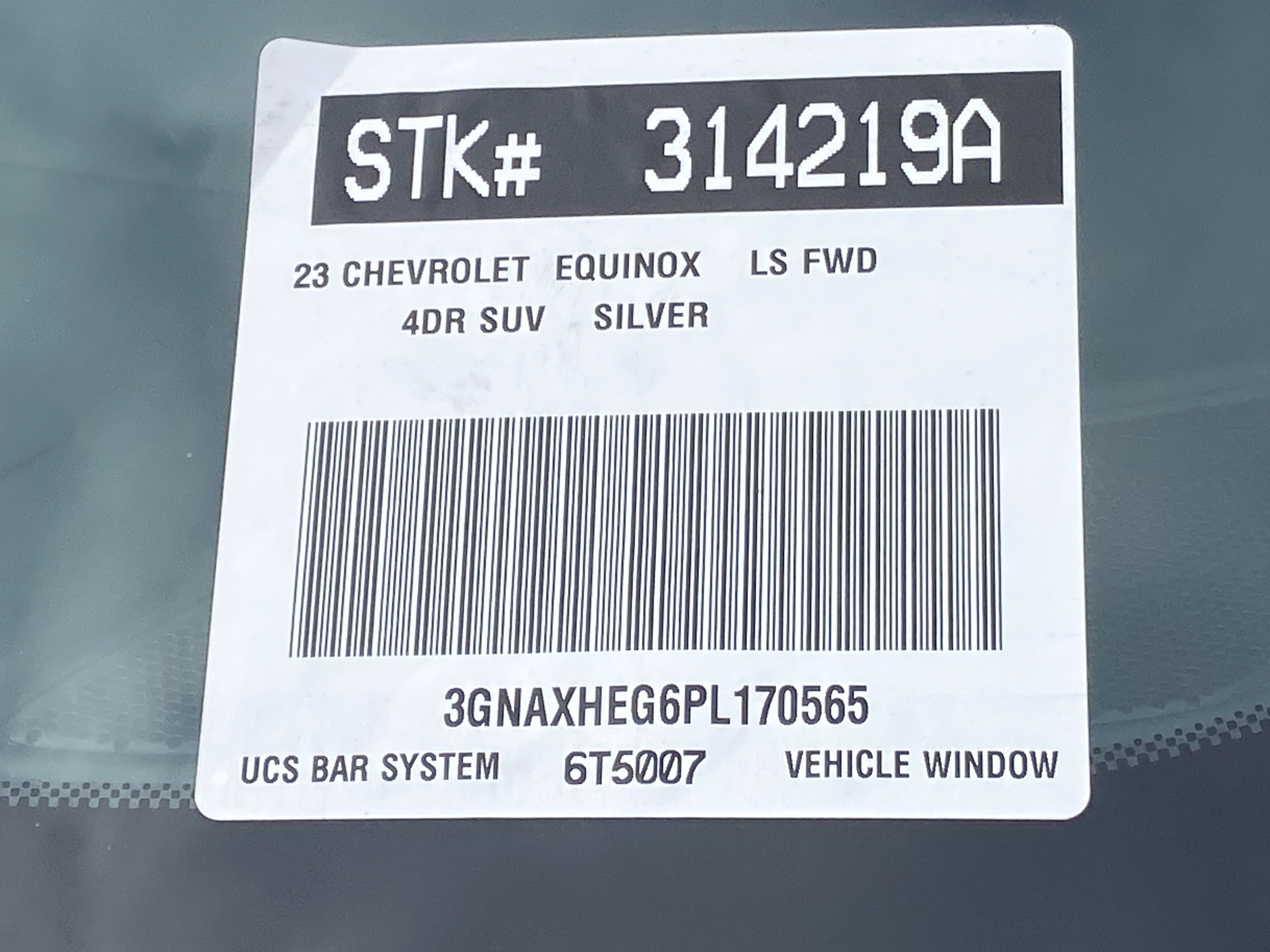 Used 2023 Chevrolet Equinox LS image 31