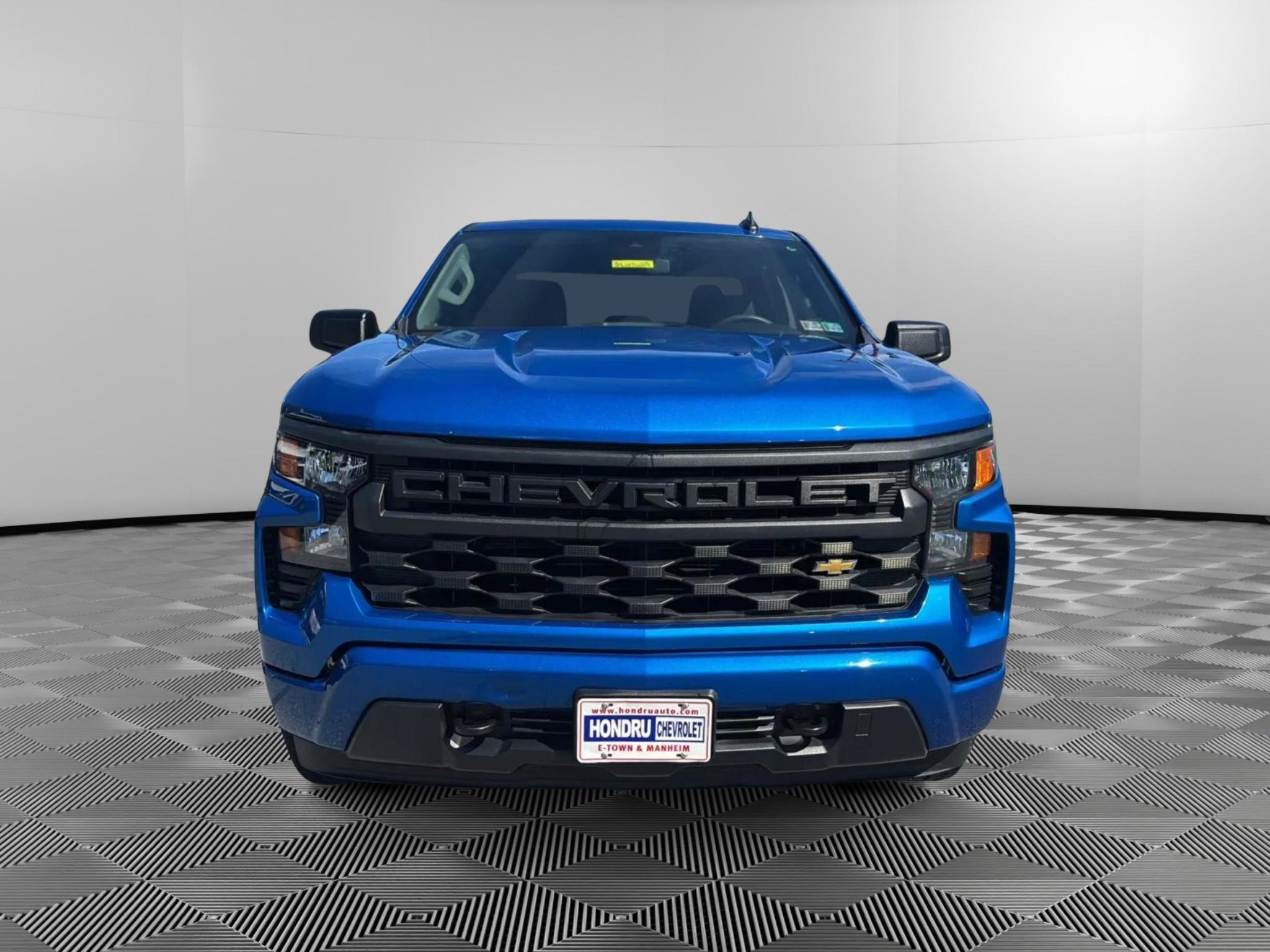 Used 2023 Chevrolet Silverado 1500 Custom AWD/4WD image 7