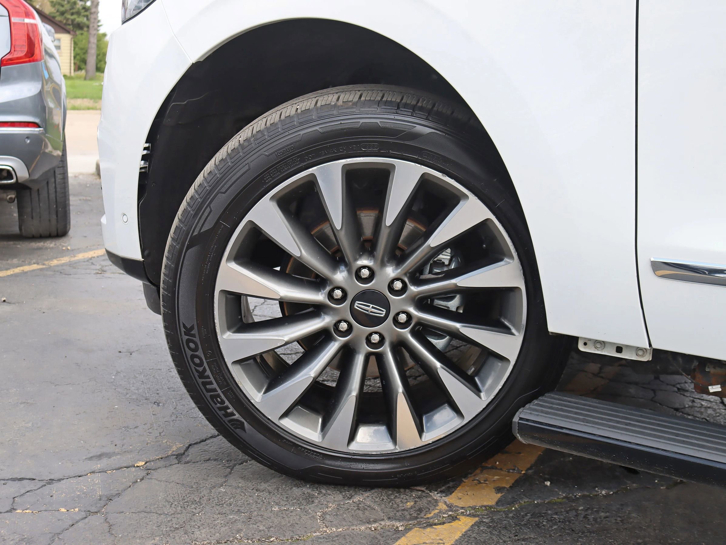Used 2020 Lincoln Navigator L Reserve w/ Luxury Package AWD/4WD image 14