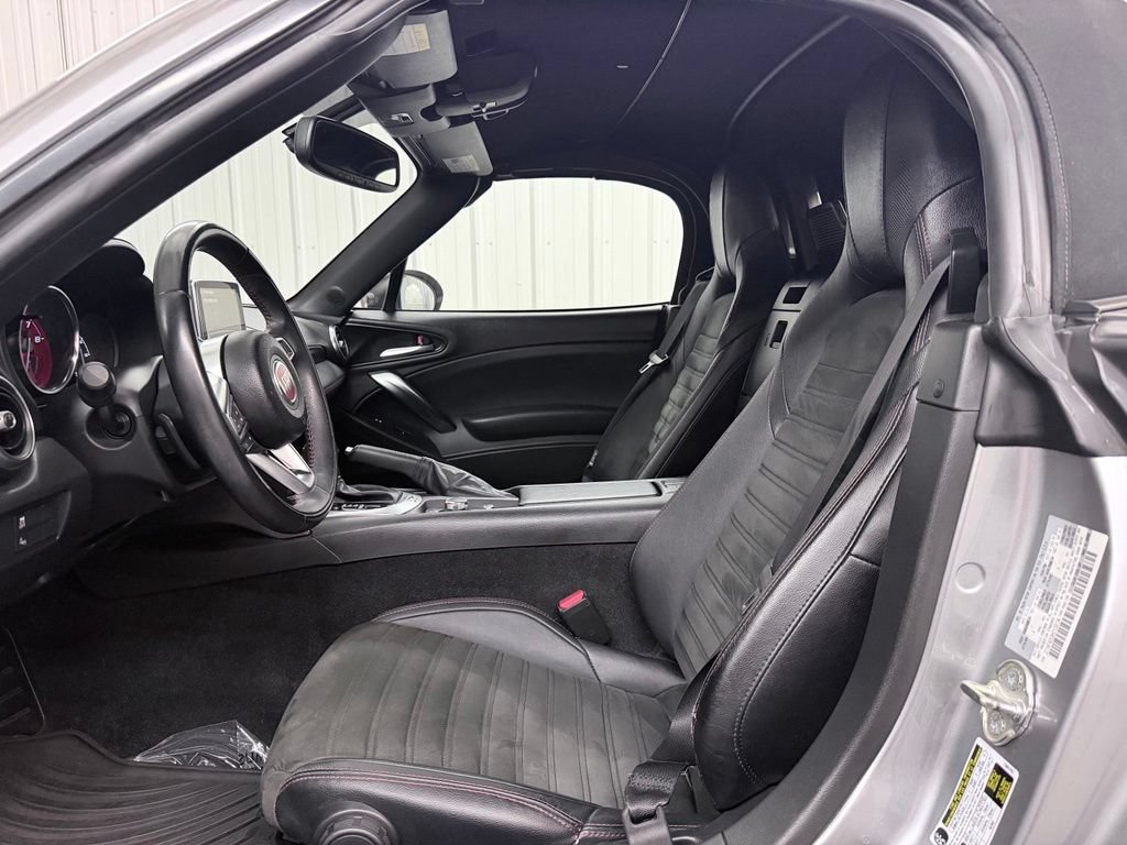 Used 2017 FIAT 124 Spider Abarth RWD image 16