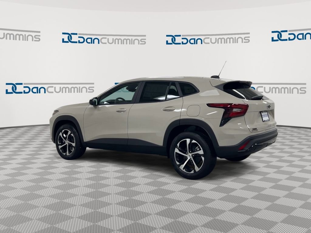 New 2026 Chevrolet Trax RS image 6