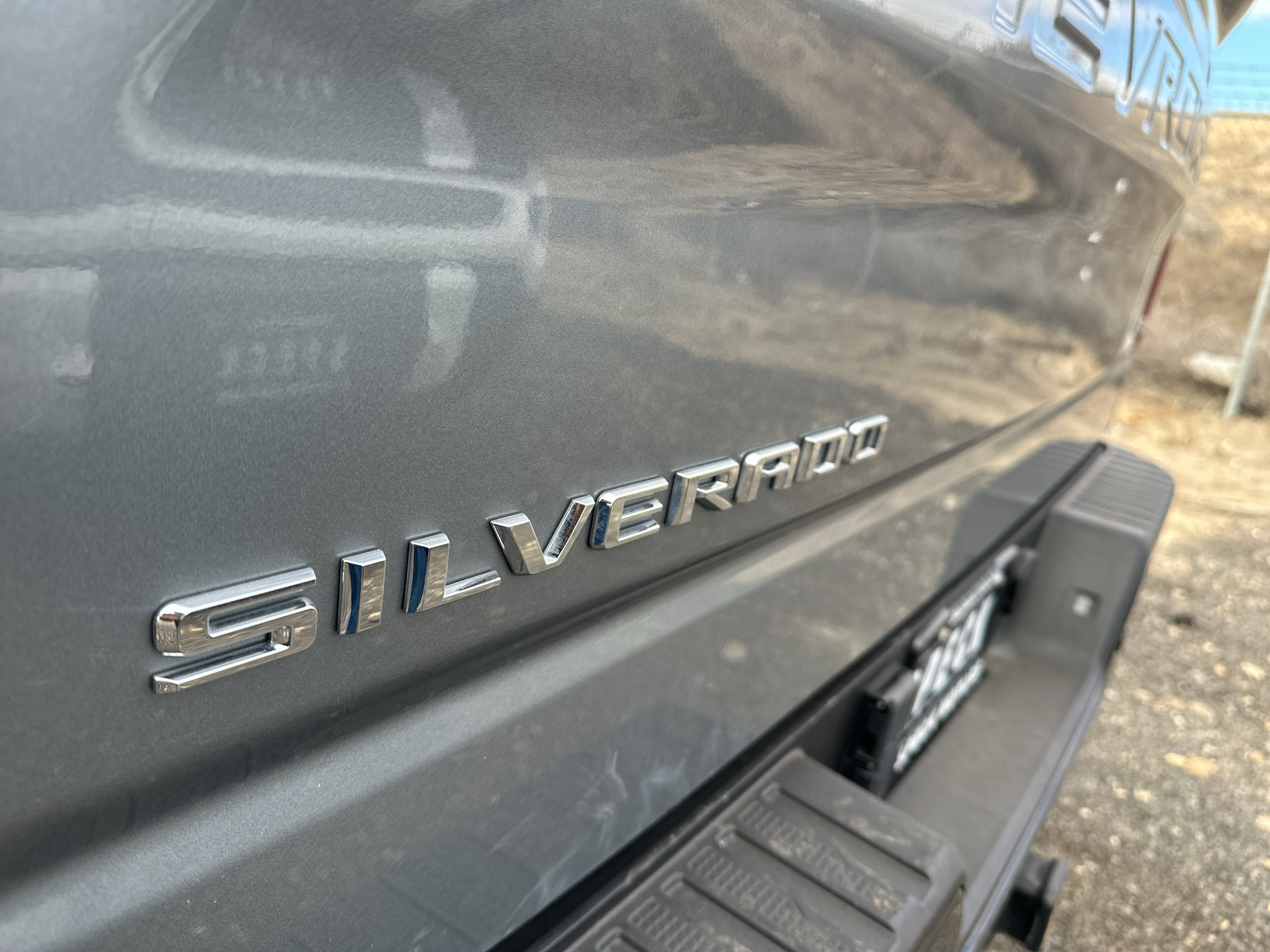 Used 2024 Chevrolet Silverado 1500 LT Trail Boss w/ Convenience Package II AWD/4WD image 11