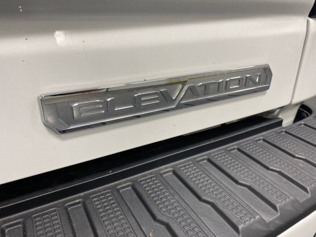 Used 2022 GMC Sierra 1500 Elevation image 13