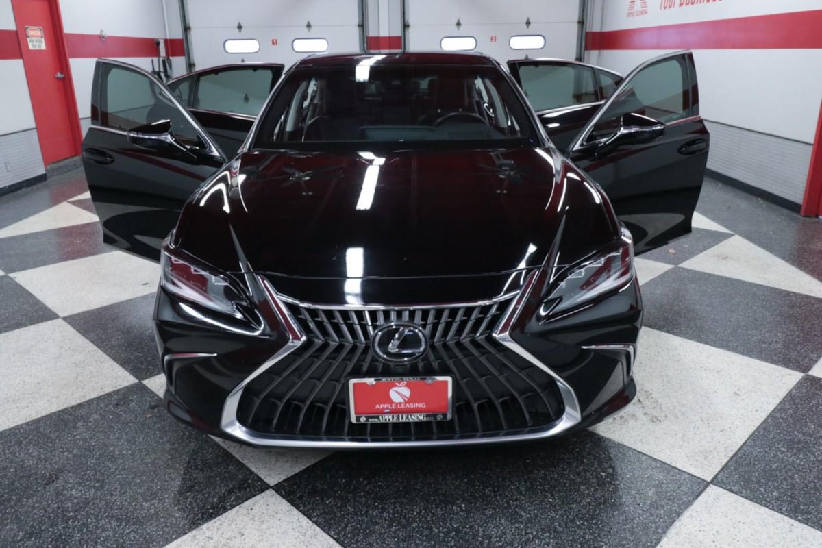 Used 2022 Lexus ES 350 Ultra Luxury w/ Accessory Package 2 FWD image 30