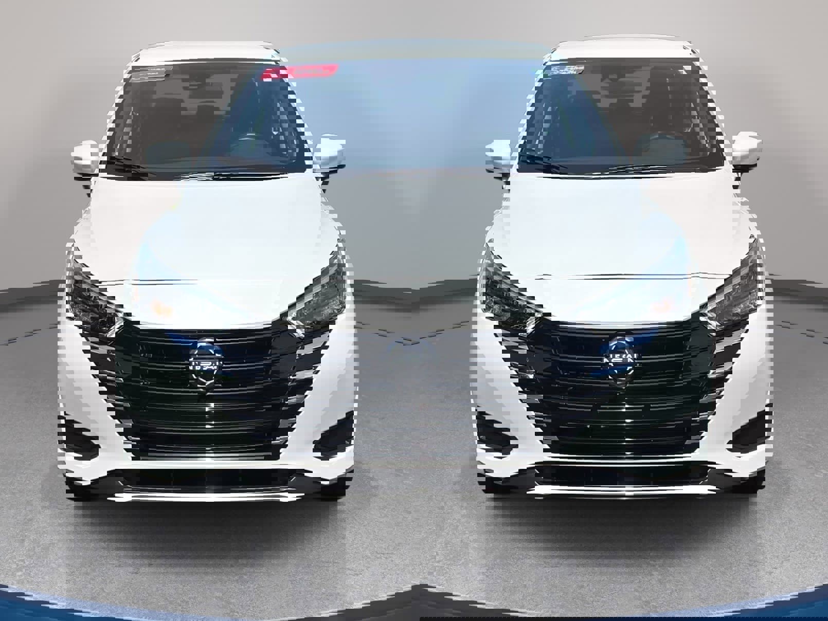 Used 2025 Nissan Versa SV w/ Trunk Package image 2