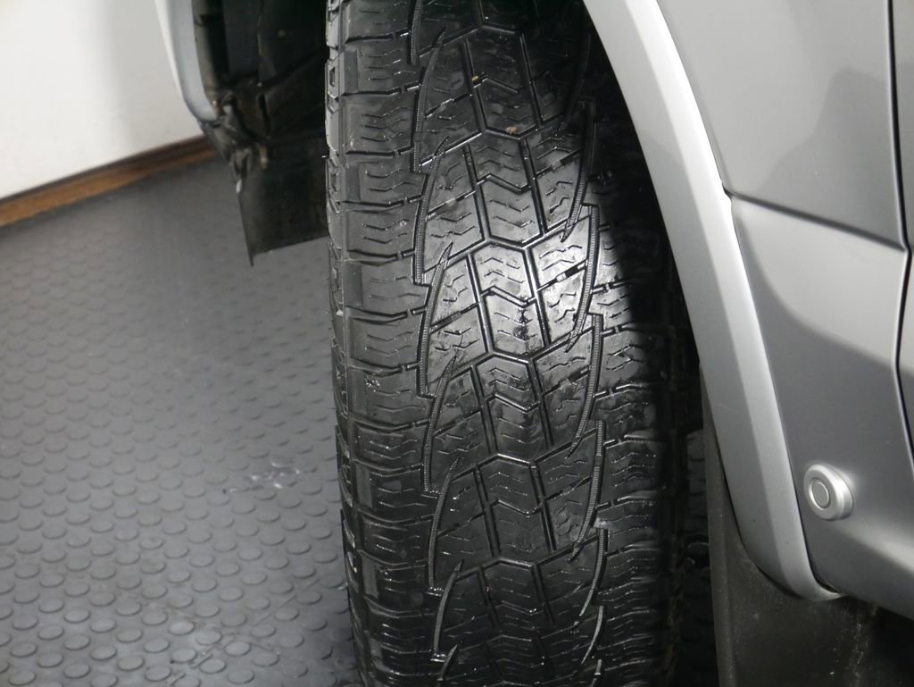 Used 2020 Ford F150 Platinum w/ Equipment Group 701A Luxury image 15