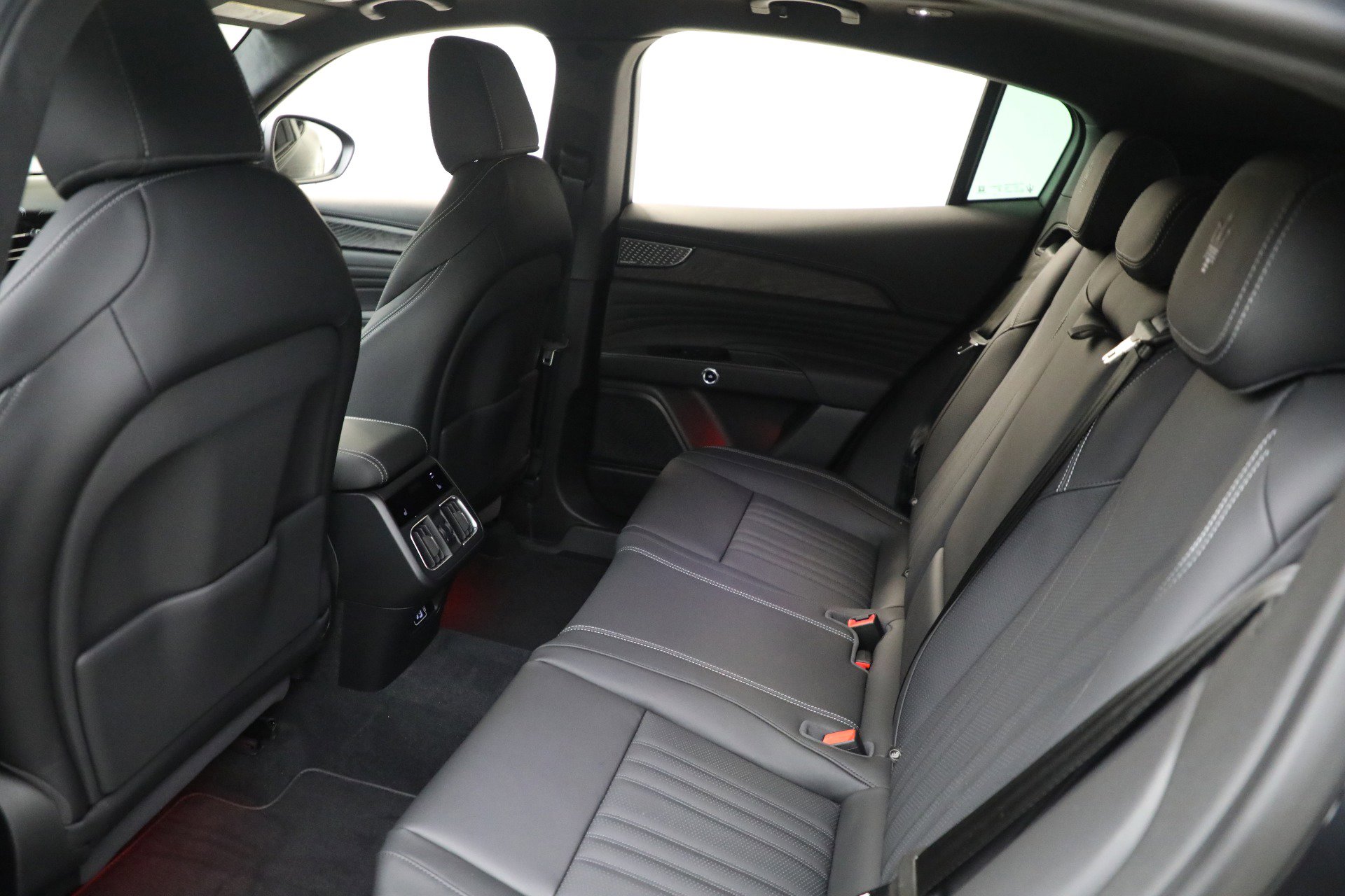 New 2025 Maserati Grecale Modena image 21