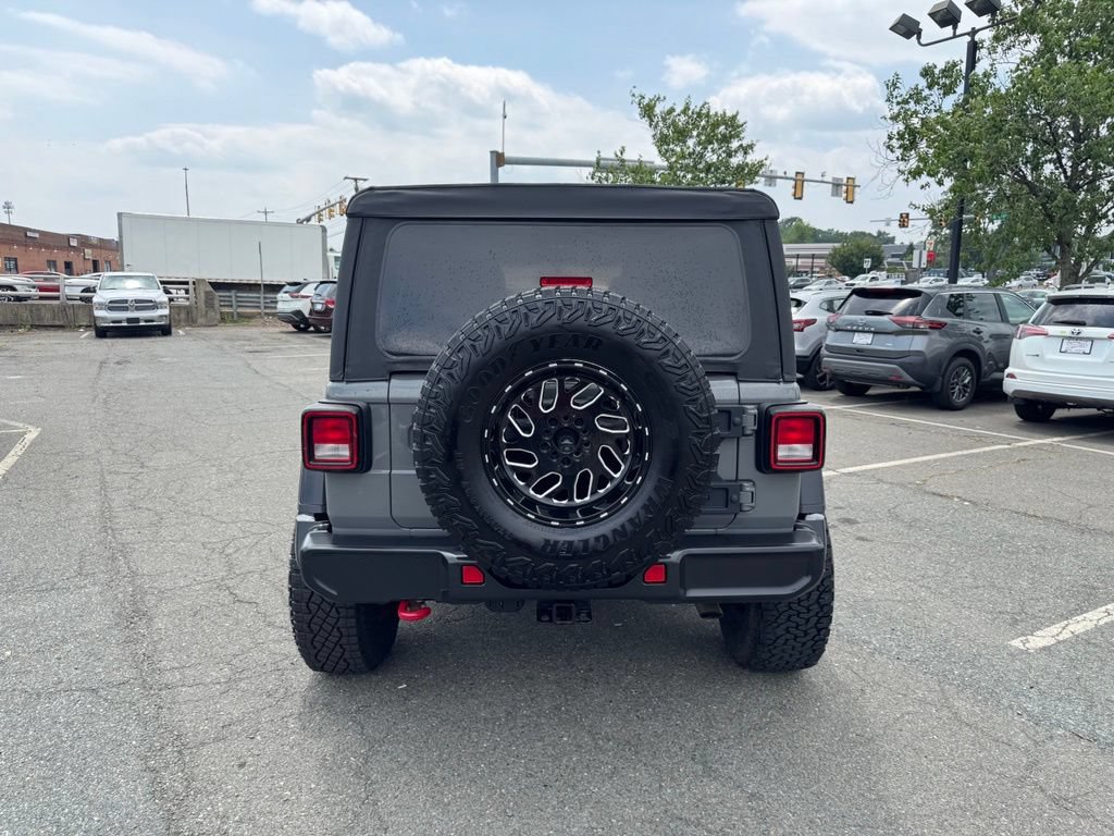 Used 2021 Jeep Wrangler Unlimited Rubicon w/ Xtreme Recon 35" Tire Package AWD/4WD image 5