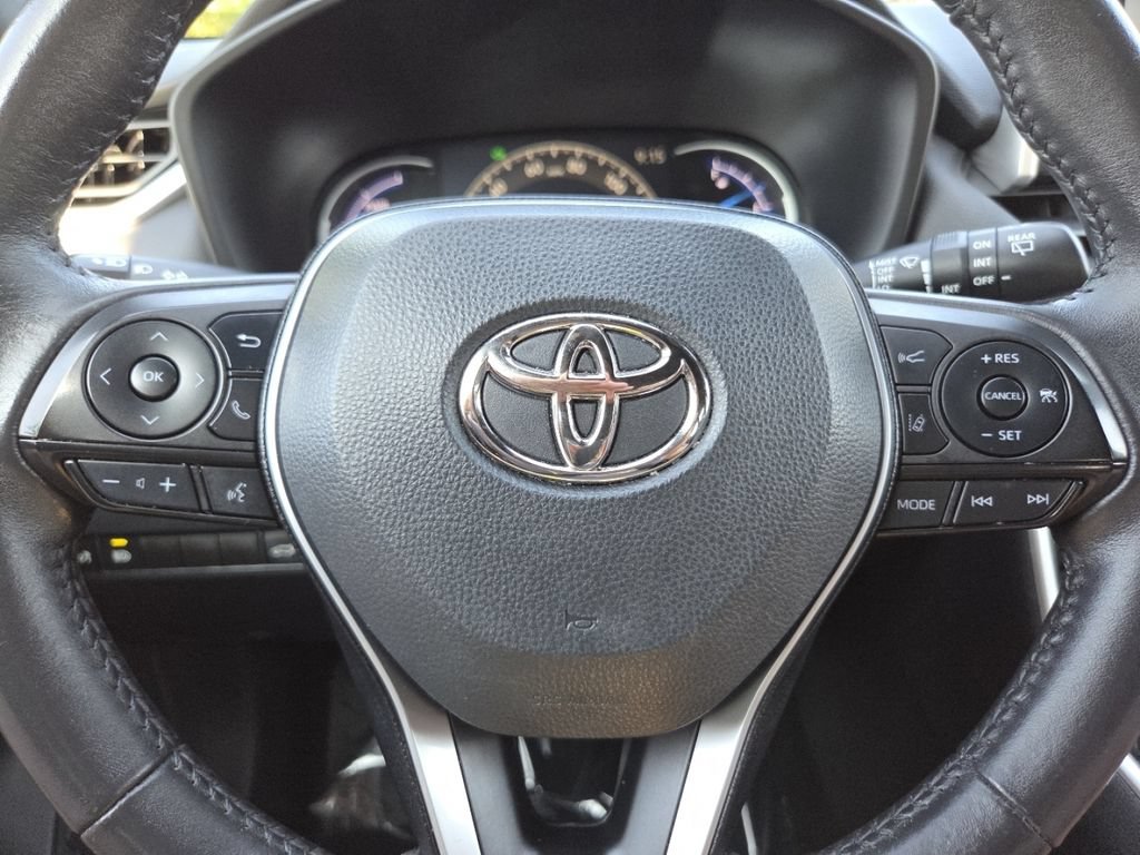 Used 2022 Toyota RAV4 XSE AWD/4WD image 33
