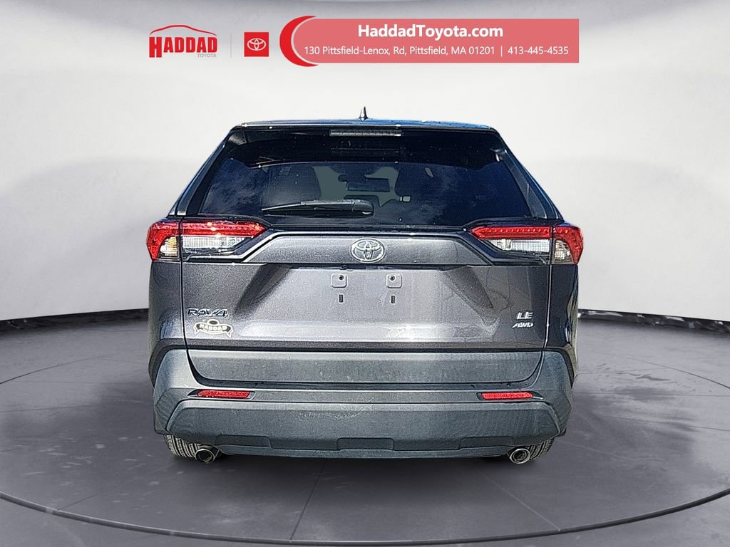 Certified 2022 Toyota RAV4 LE image 4