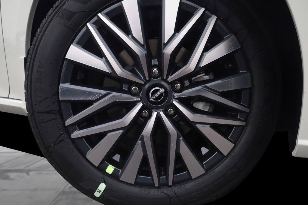 New 2026 Nissan Altima 2.5 SV AWD/4WD image 3