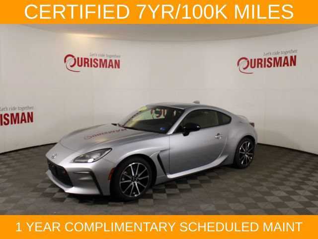 Used 2023 Toyota GR86 RWD image 3