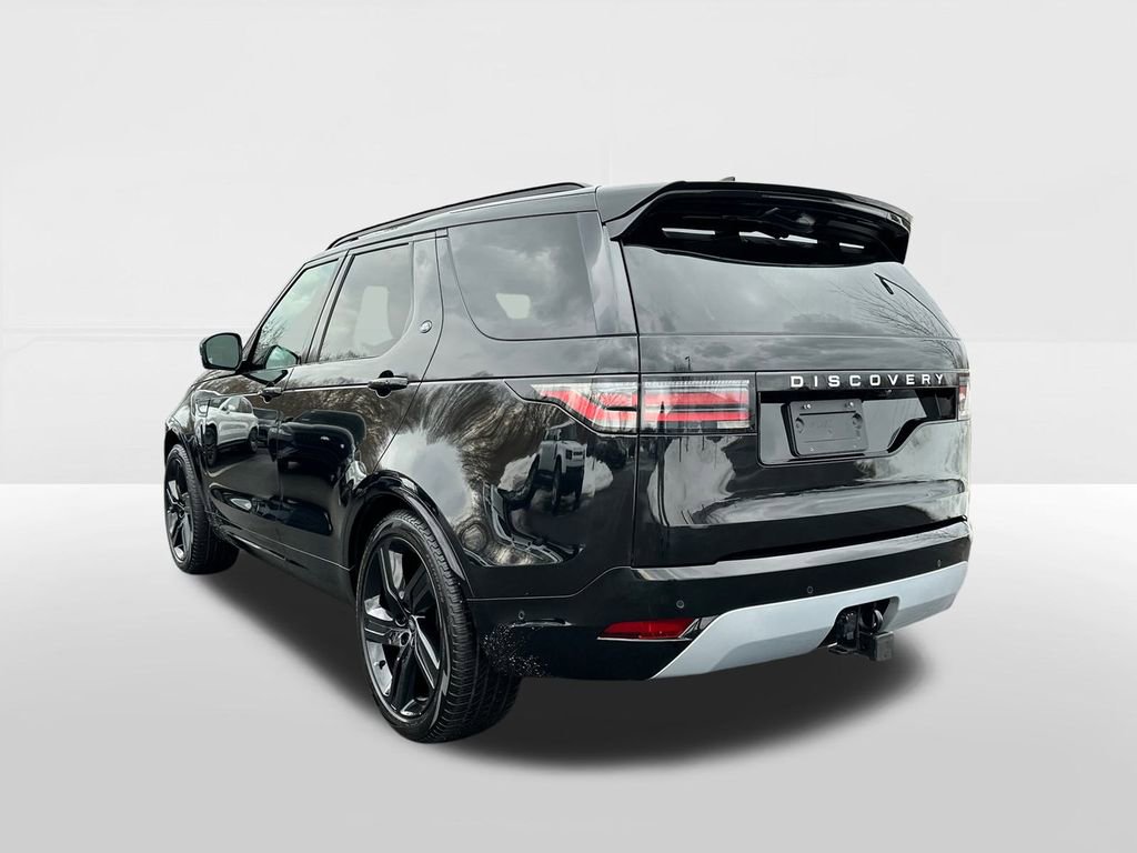 Certified 2025 Land Rover Discovery Metropolitan Edition image 2