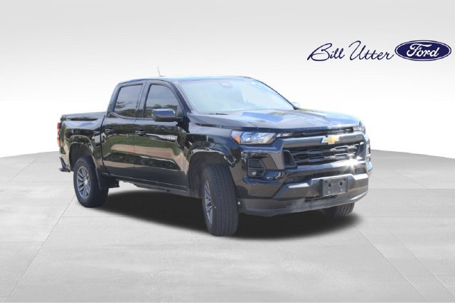 Used 2024 Chevrolet Colorado LT w/ LT Convenience Package RWD image 3