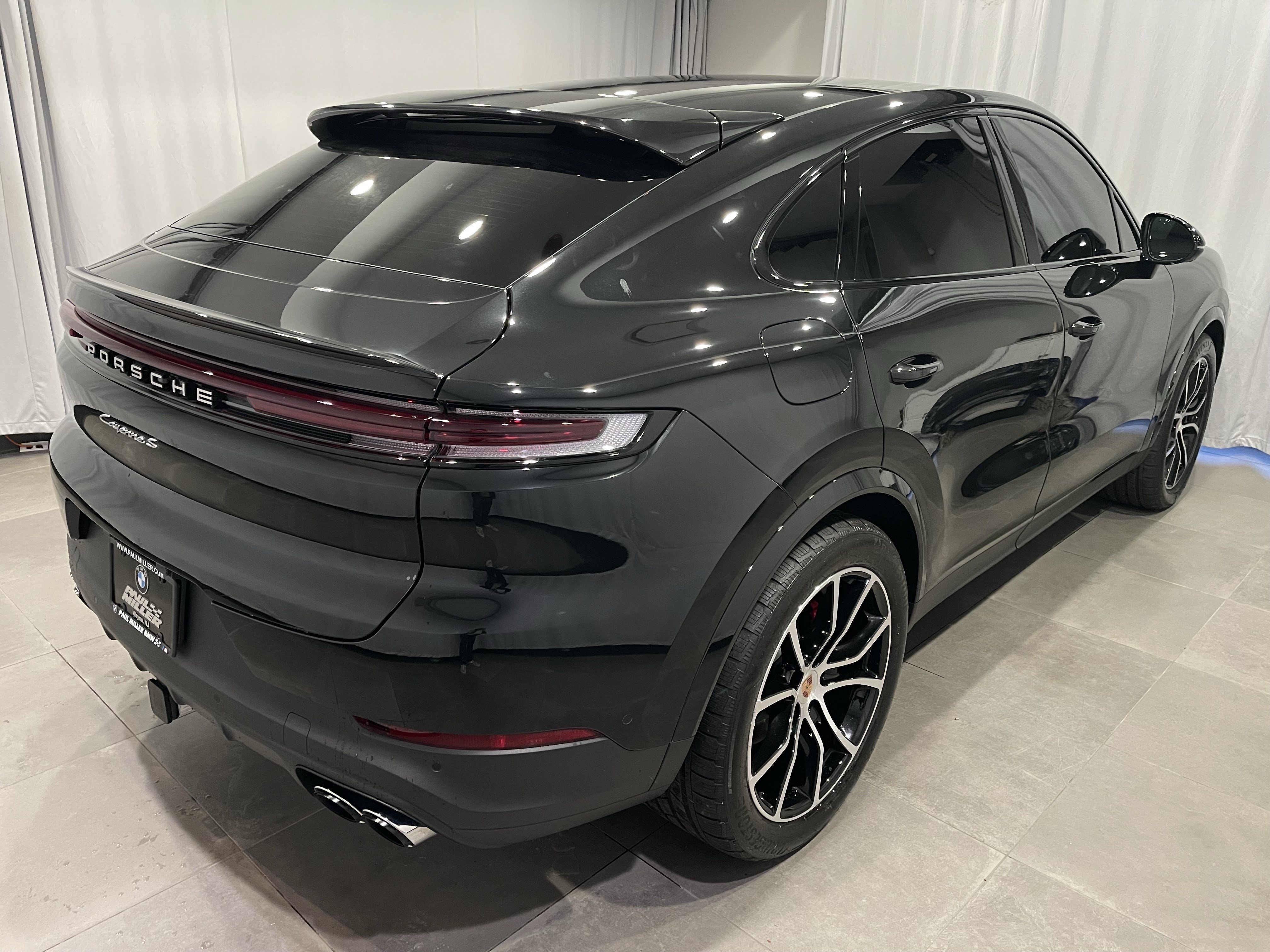 Used 2026 Porsche Cayenne S AWD/4WD image 6