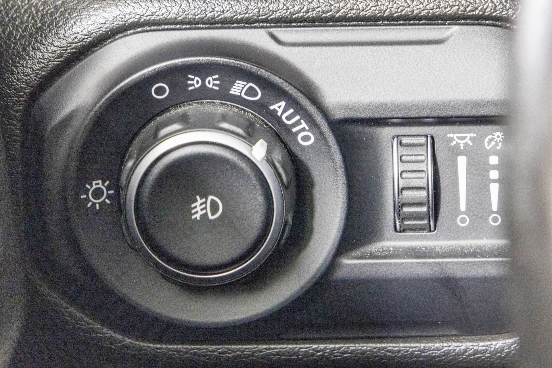 Used 2022 Jeep Wrangler Unlimited Sport AWD/4WD image 38