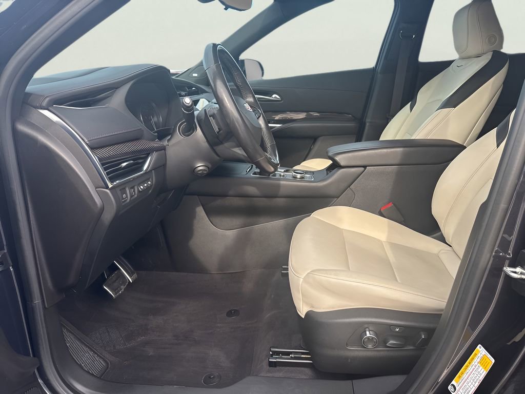 Certified 2022 Cadillac XT4 Sport image 15