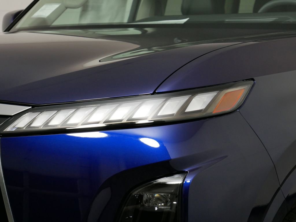 New 2025 INFINITI QX80 Luxe image 8