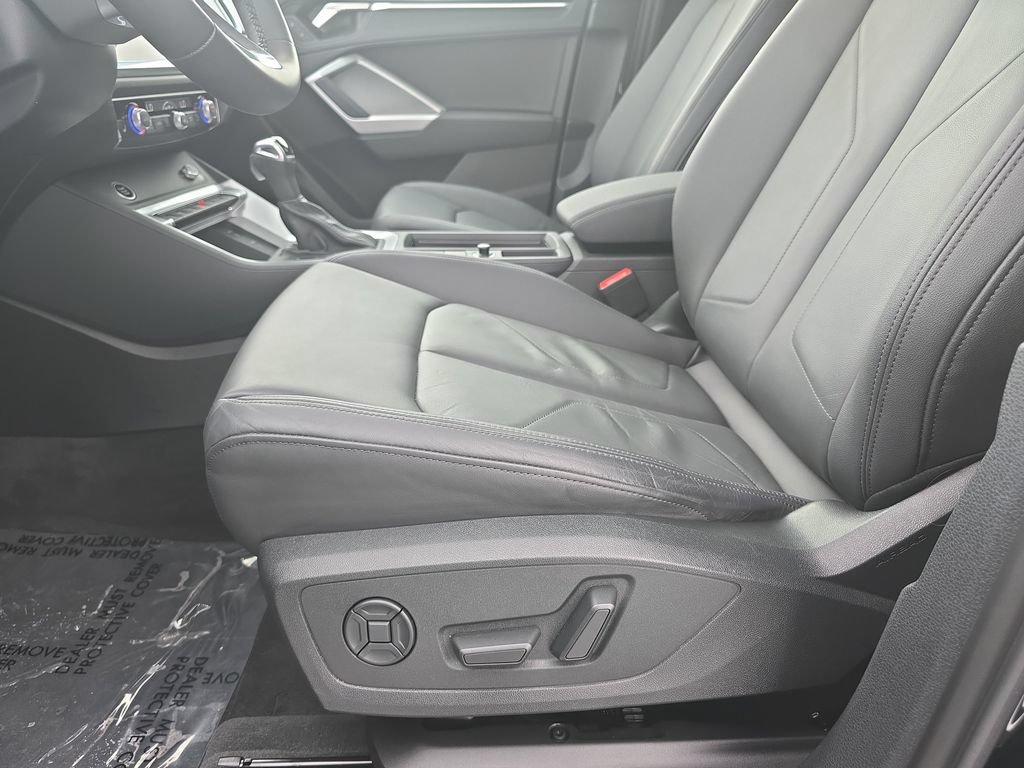 Certified 2023 Audi Q3 2.0T Premium AWD/4WD image 18