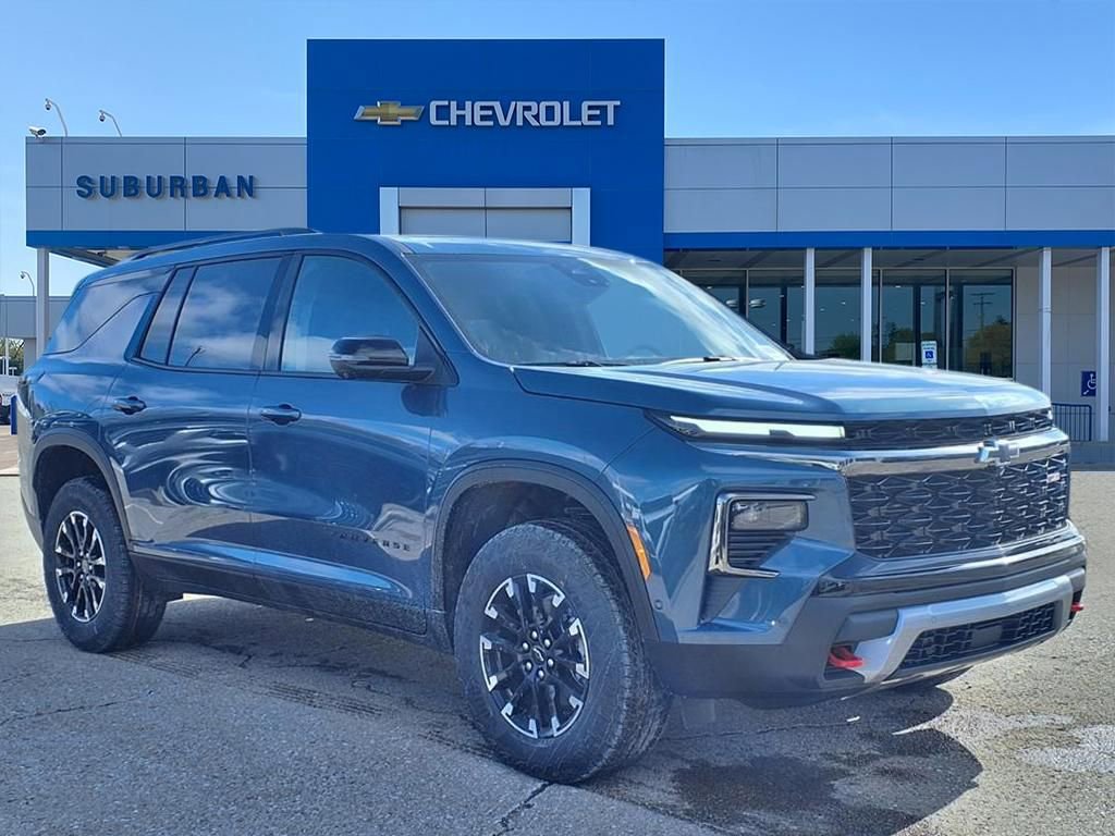 New 2026 Chevrolet Traverse Z71 w/ Enhanced Driving Package image 3