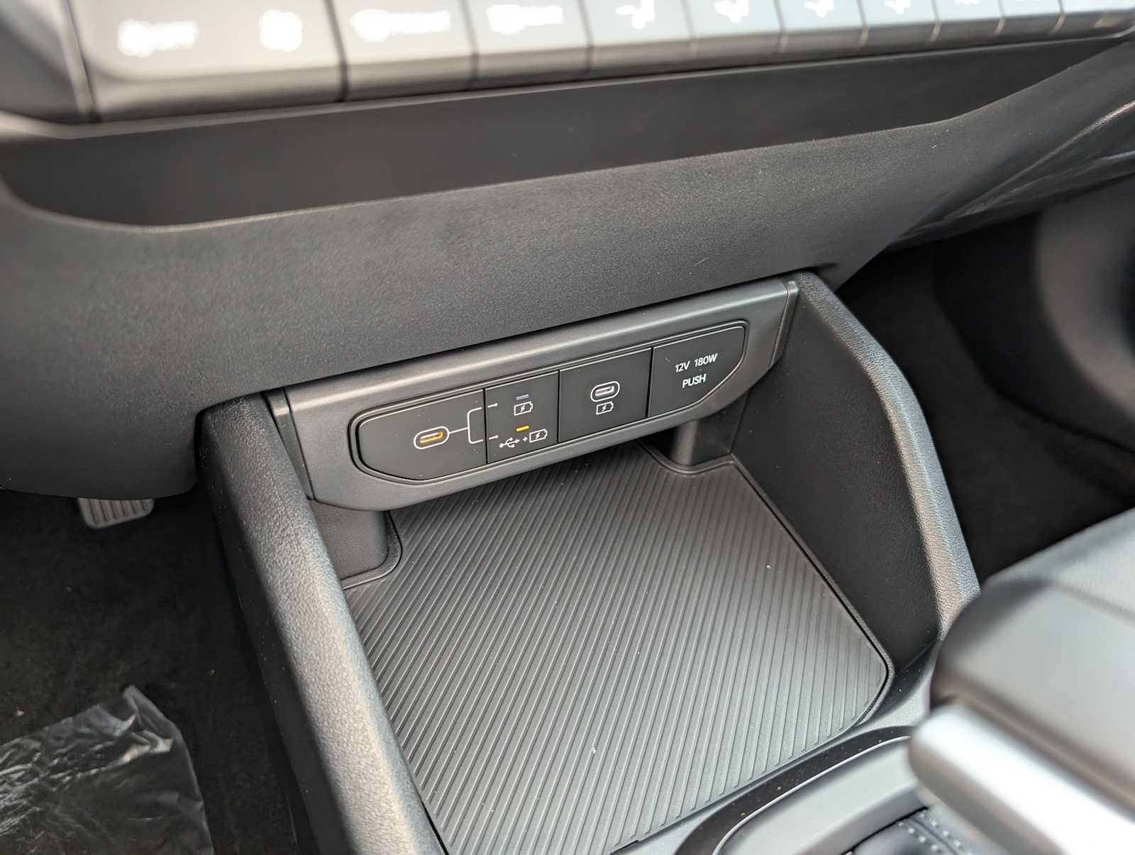 New 2026 Kia K4 FWD image 23