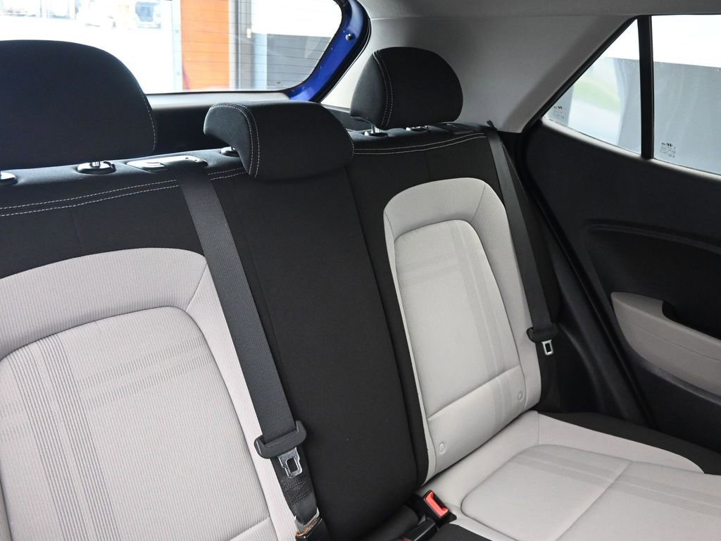 Used 2022 Hyundai Venue SEL w/ Cargo Package image 14