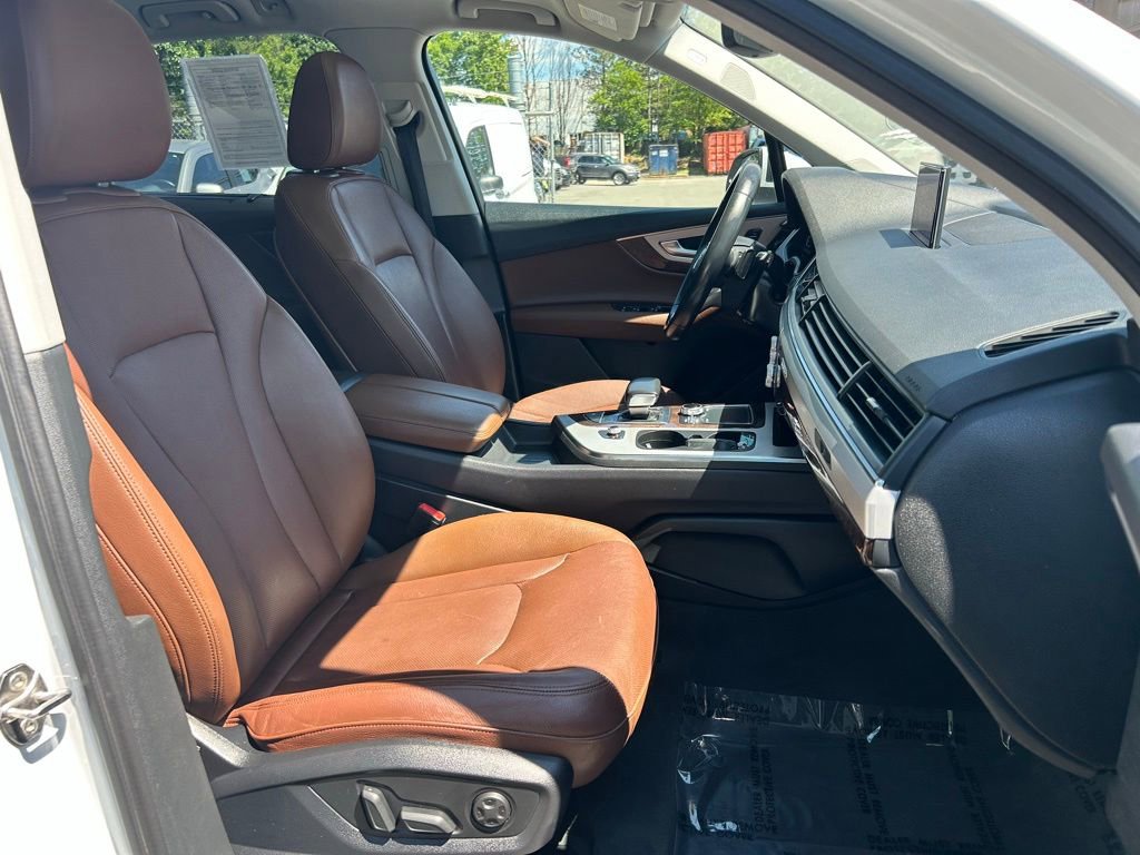 Used 2018 Audi Q7 2.0T Premium Plus w/ Premium Plus Package AWD/4WD image 9