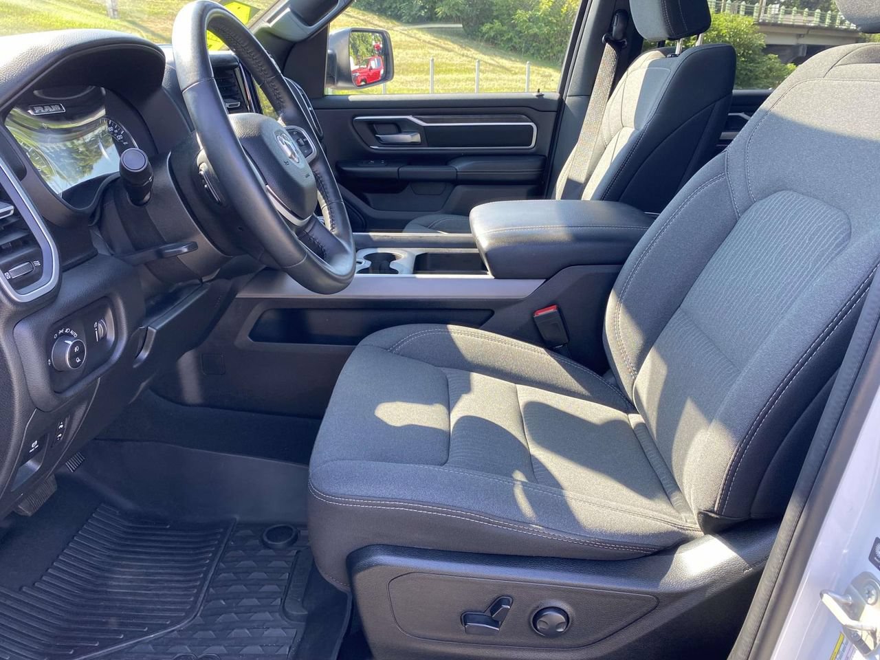 Used 2023 RAM 1500 Big Horn AWD/4WD image 15