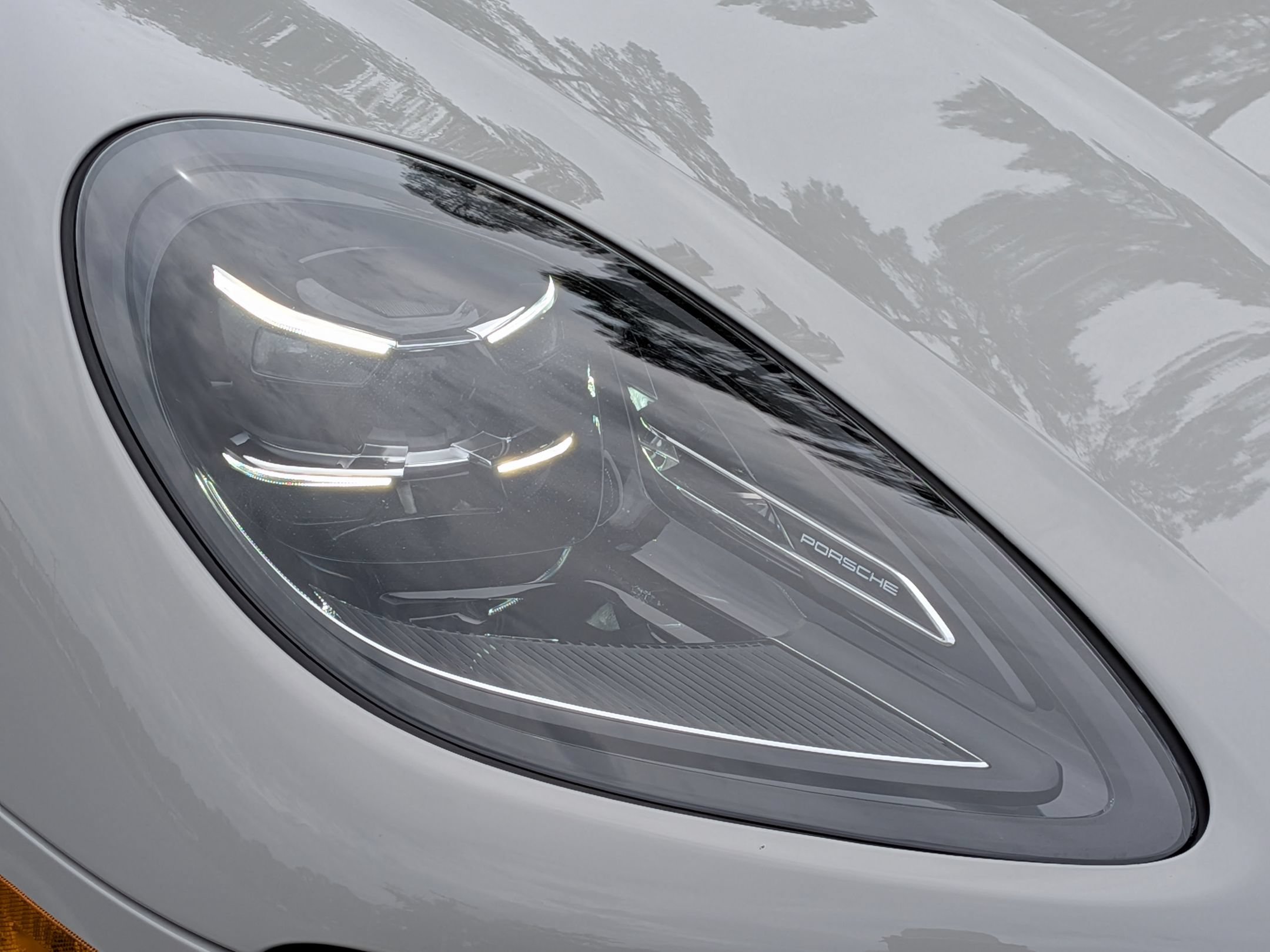Certified 2025 Porsche Macan S AWD/4WD image 33
