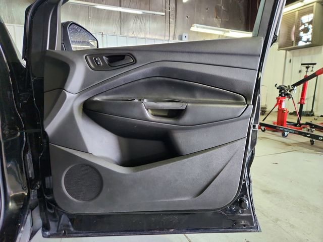 Used 2019 Ford Escape S FWD image 21