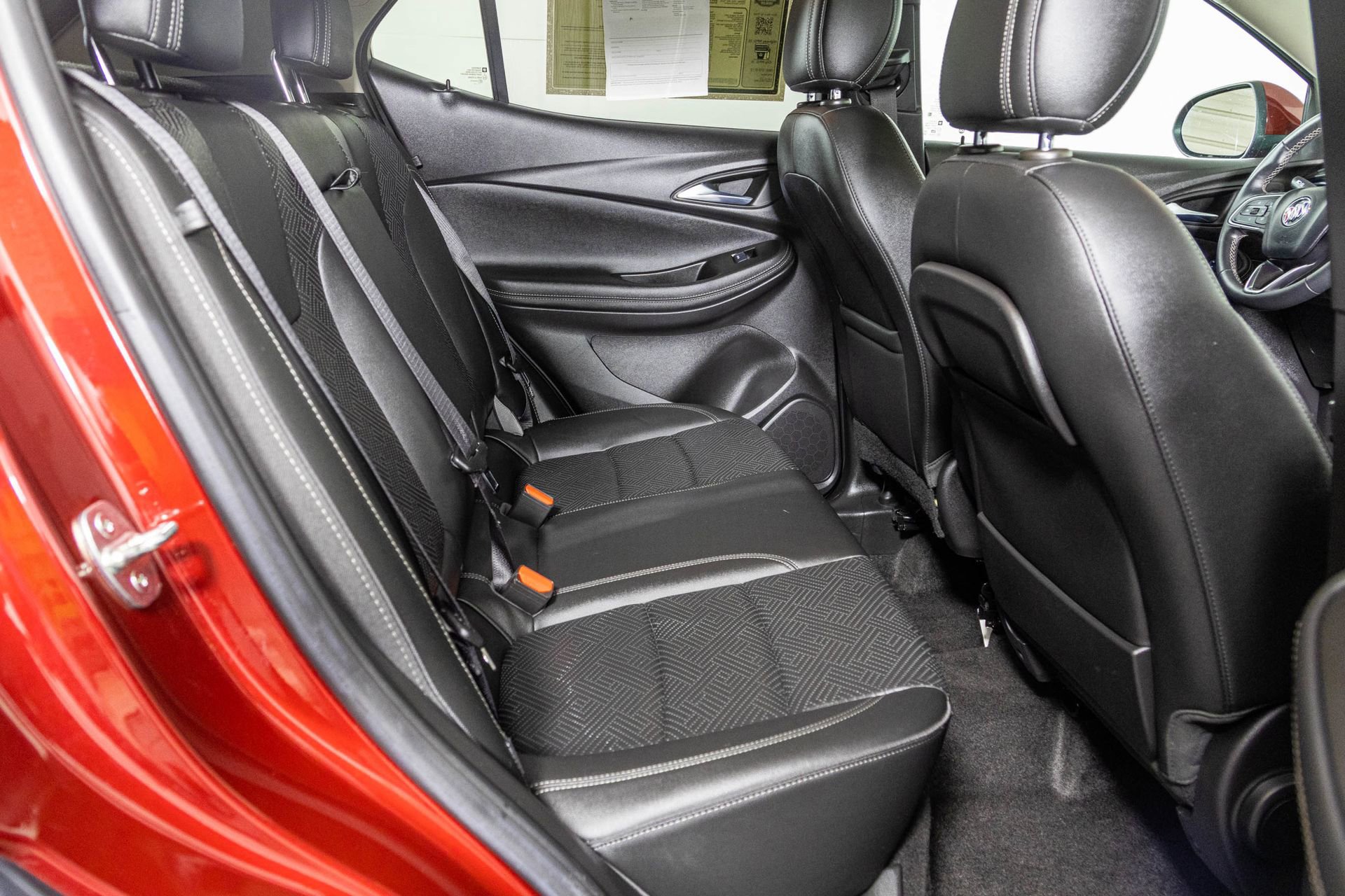 Used 2022 Buick Encore GX Essence w/ Experience Buick Package AWD/4WD image 44
