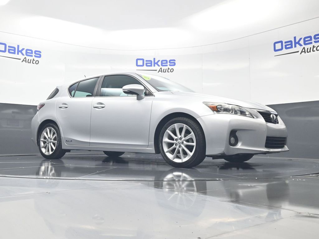 Used 2013 Lexus CT 200h w/ Premium Pkg w/Navigation FWD image 38