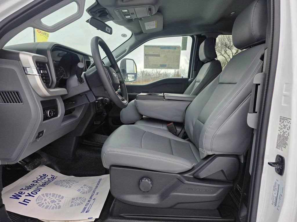 New 2026 Ford F350 XL w/ XL Chrome Package image 23