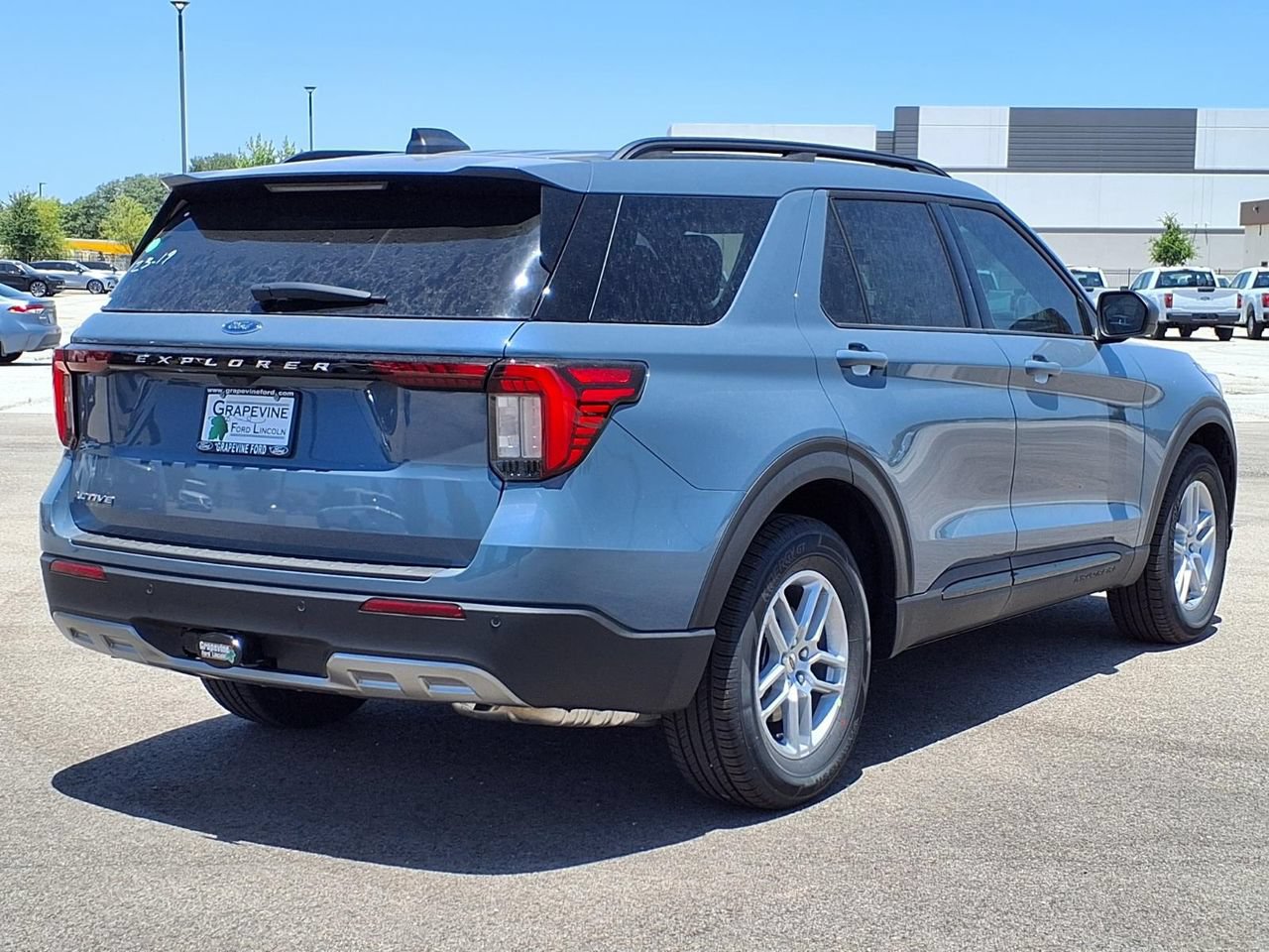 New 2026 Ford Explorer Active w/ Active Comfort Package RWD image 4